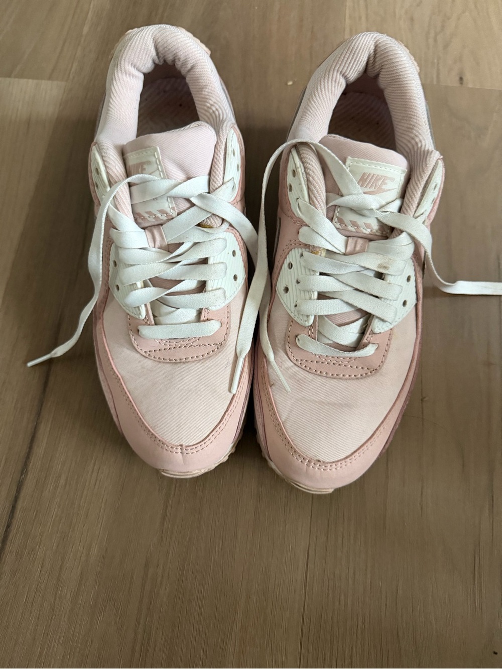Nike Air Max 90 Women’s Light Pink Sneakers